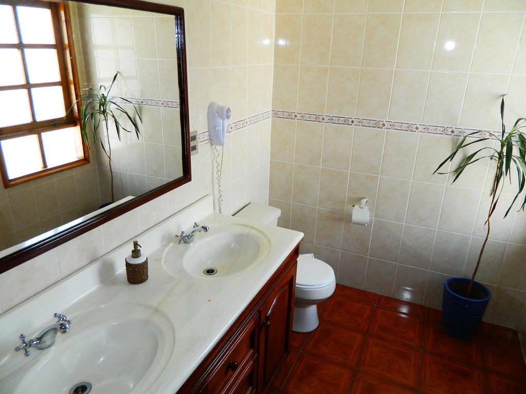 Hostal Torre De Babel Кастро Номер фото