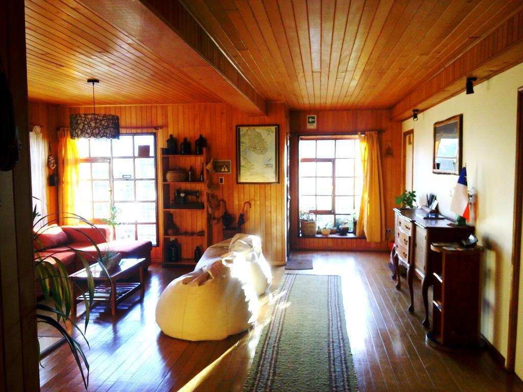 Hostal Torre De Babel Кастро Экстерьер фото