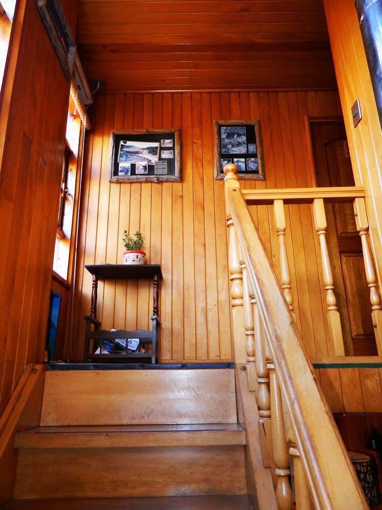 Hostal Torre De Babel Кастро Экстерьер фото