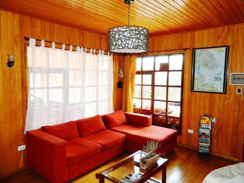 Hostal Torre De Babel Кастро Экстерьер фото